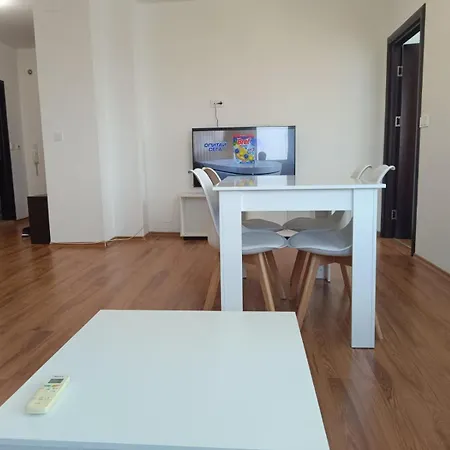 Two-bedroom Lauta 28 Апартамент